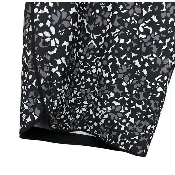 Lands' End Women's Elastic Waist Modest Board Shorts Swim Short  Size 16  NWOT - Picture 4 of 12